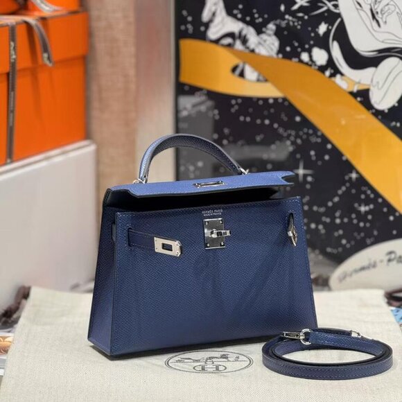 Hermes Classic Bags, Luxury in Bloom - Picture 1 of 4